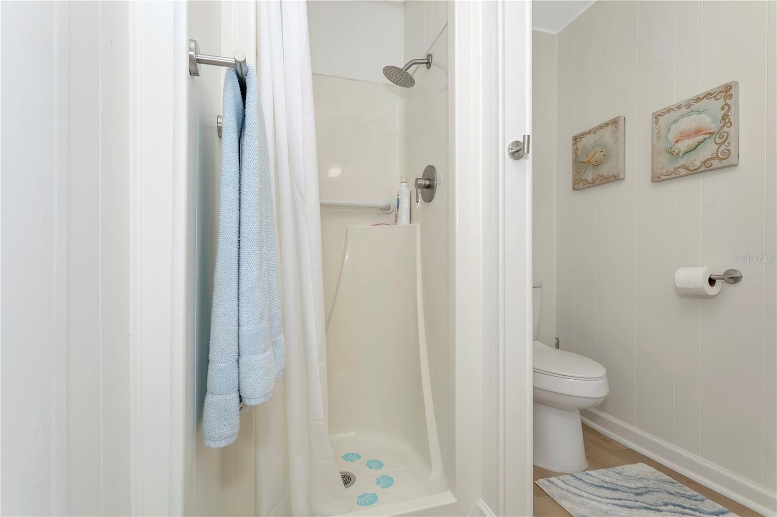 115 White Oak Way Property Photo 9