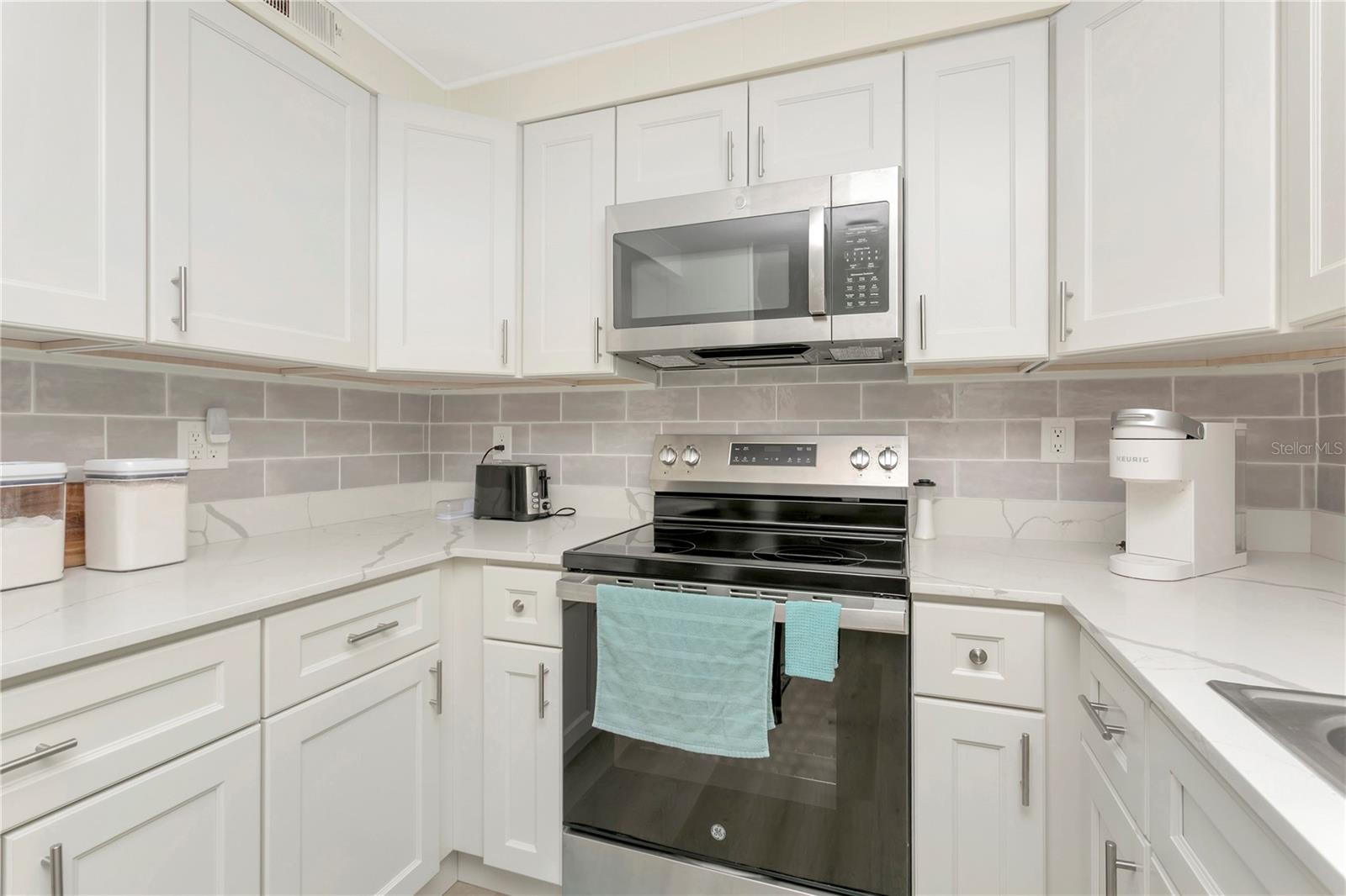 115 White Oak Way Property Photo 40