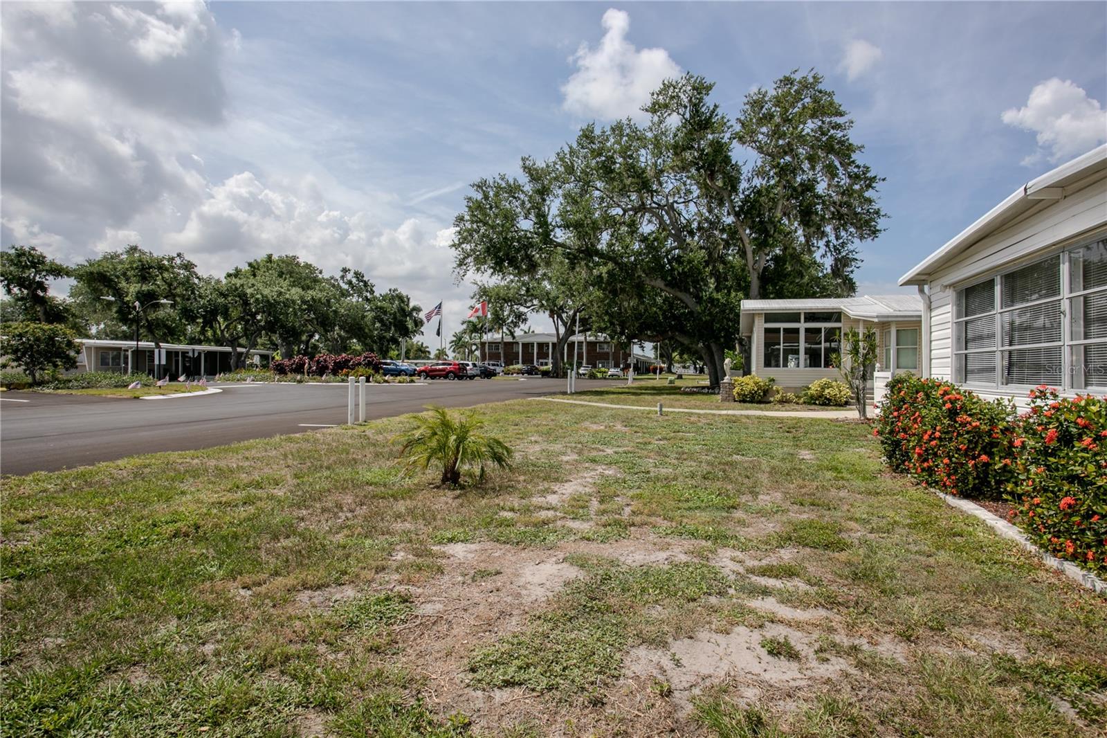 115 White Oak Way Property Photo 46