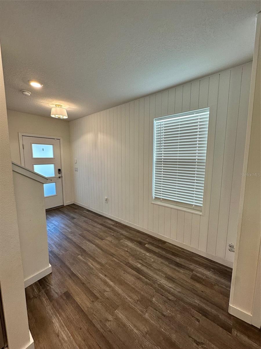 17111 Barnwood Pl Property Photo 9