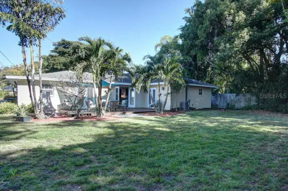 7609 Senrab Dr Property Photo 1