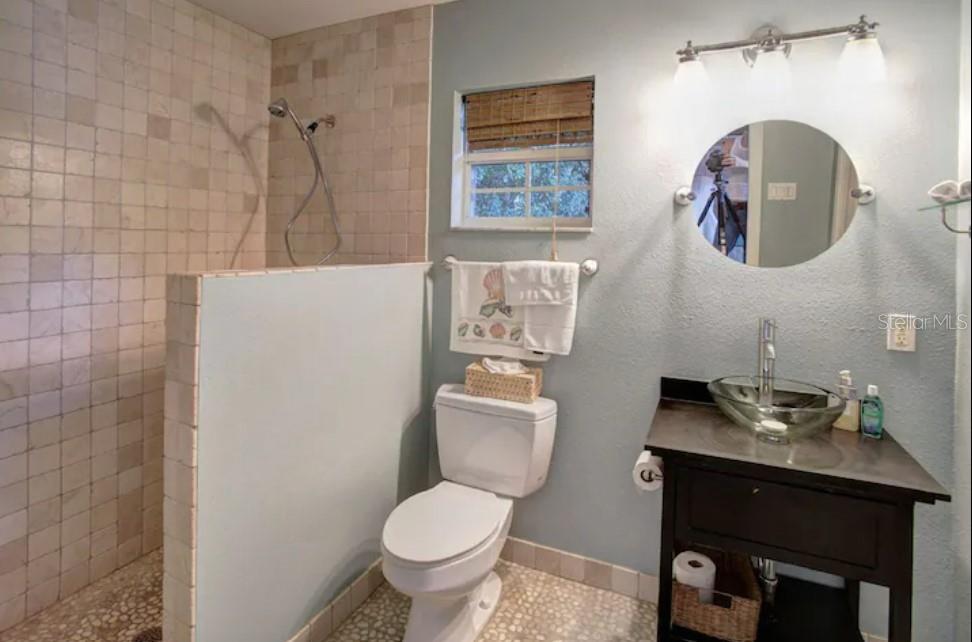 7609 Senrab Dr Property Photo 16