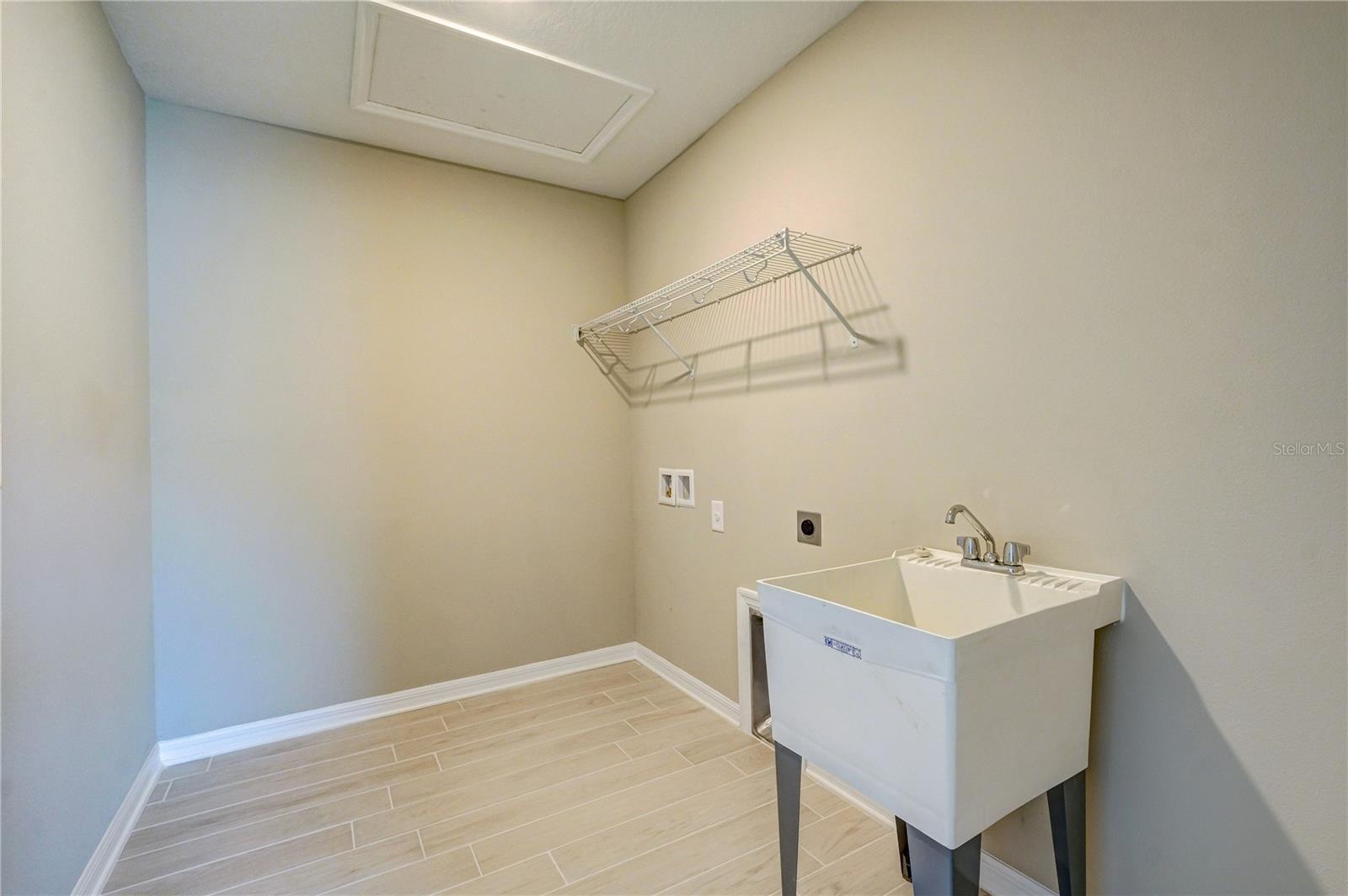 5512 Tripoli Dr Property Photo 22
