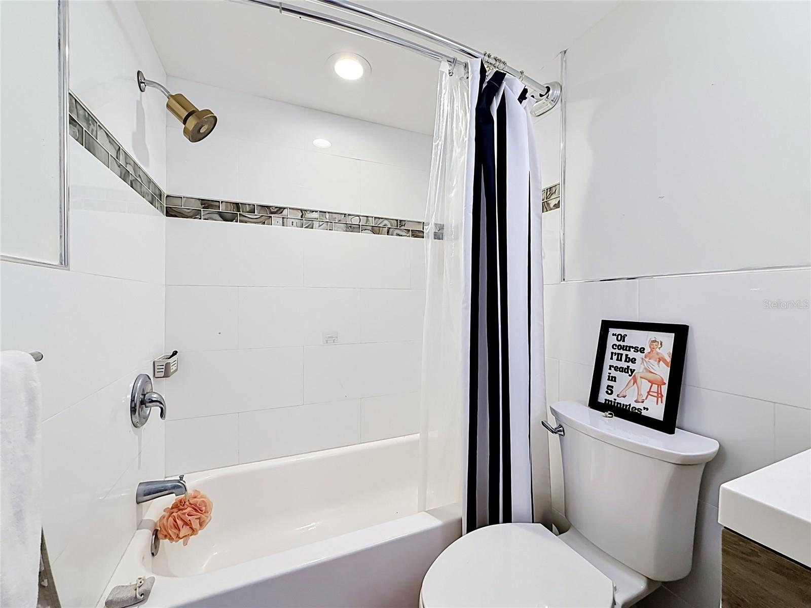 4050 4th St N #304 Property Photo 18