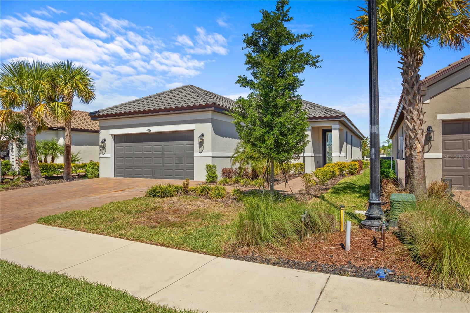 4724 Crestpoint Way Property Photo 1