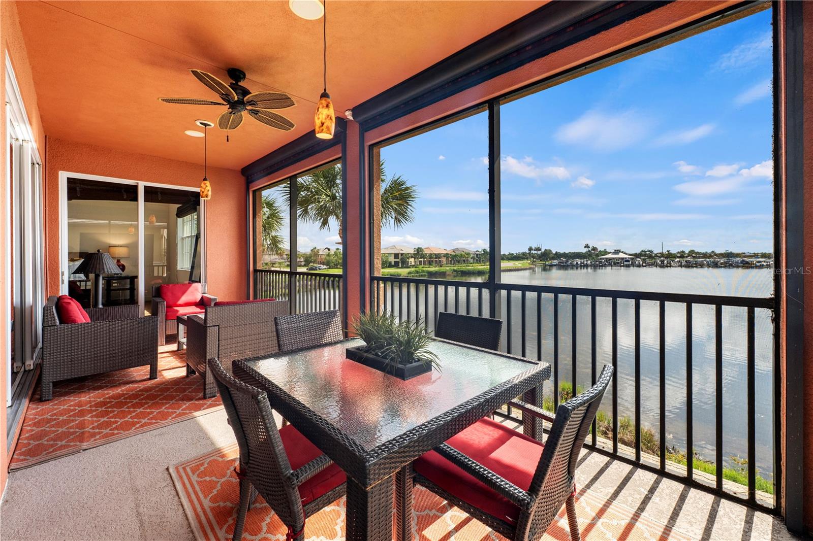 1139 Riverscape St #2 Property Photo 3