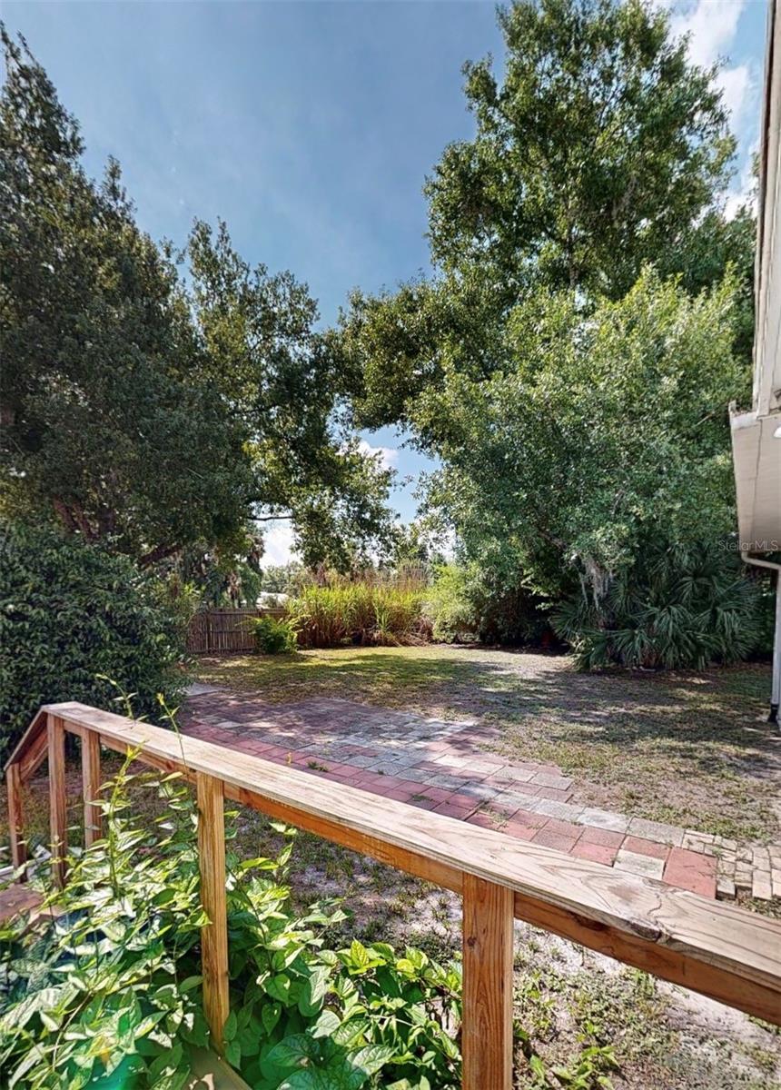 1102 N Arcadia Ave Property Photo 33