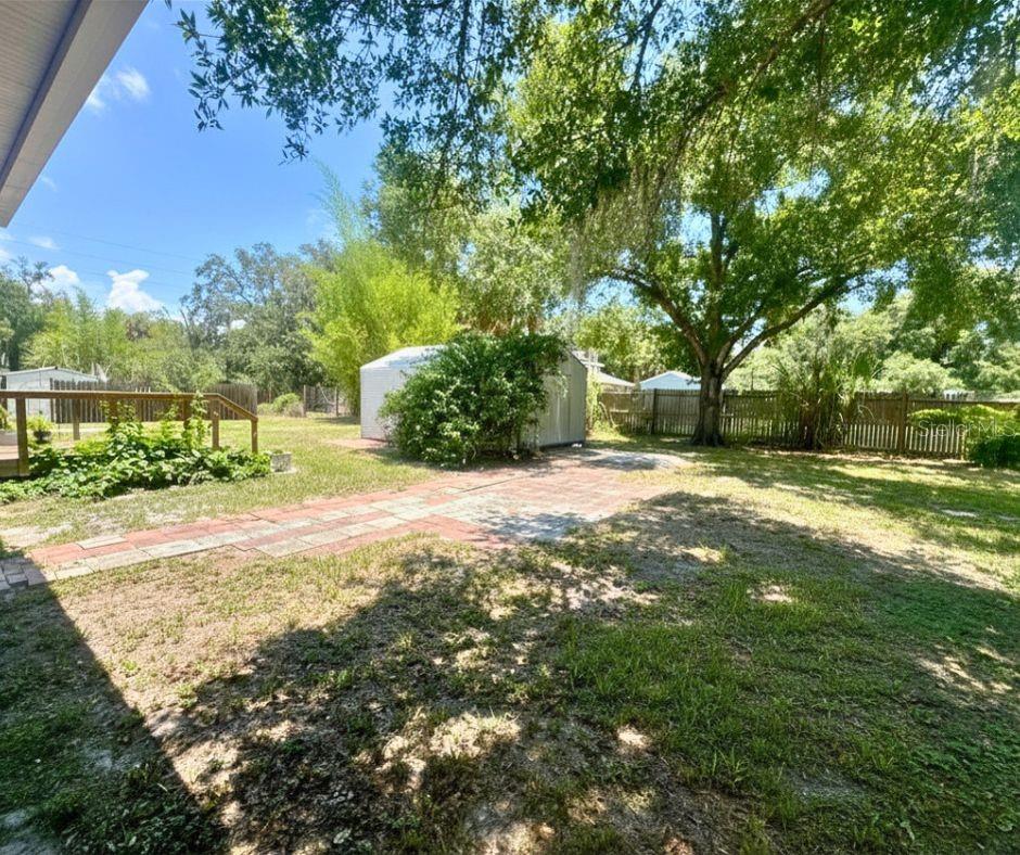 1102 N Arcadia Ave Property Photo 37