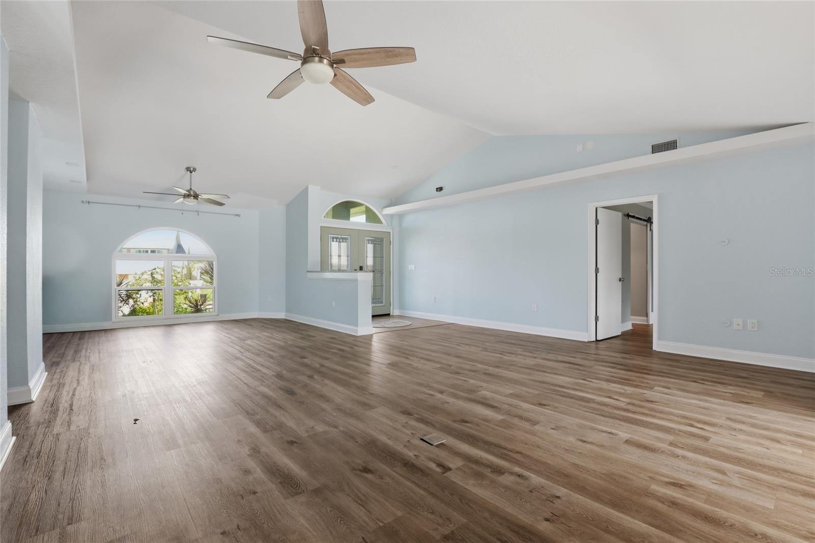 5207 86th Street Ct W Property Photo 7
