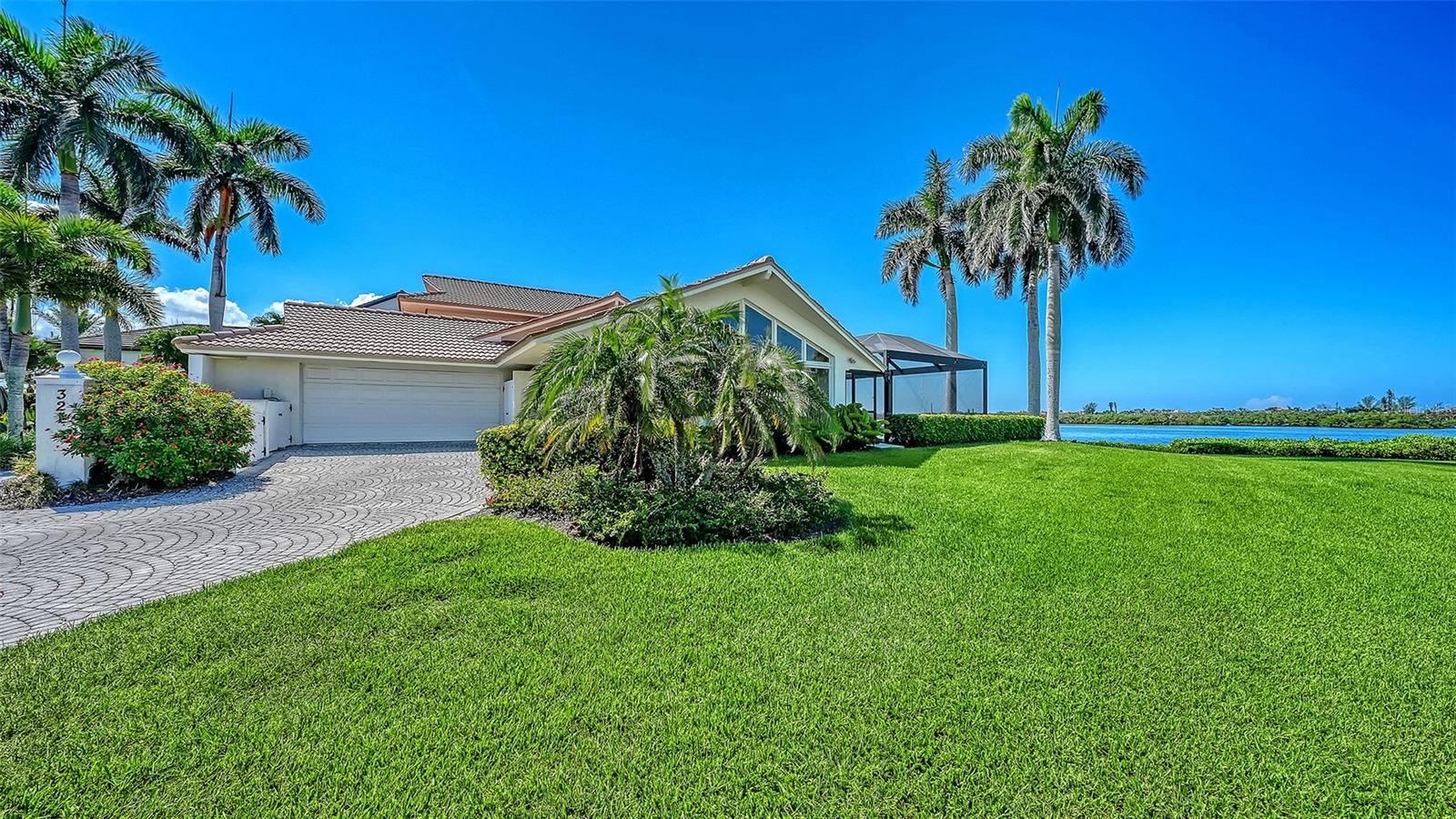 321 Lookout Point Dr Property Photo 66