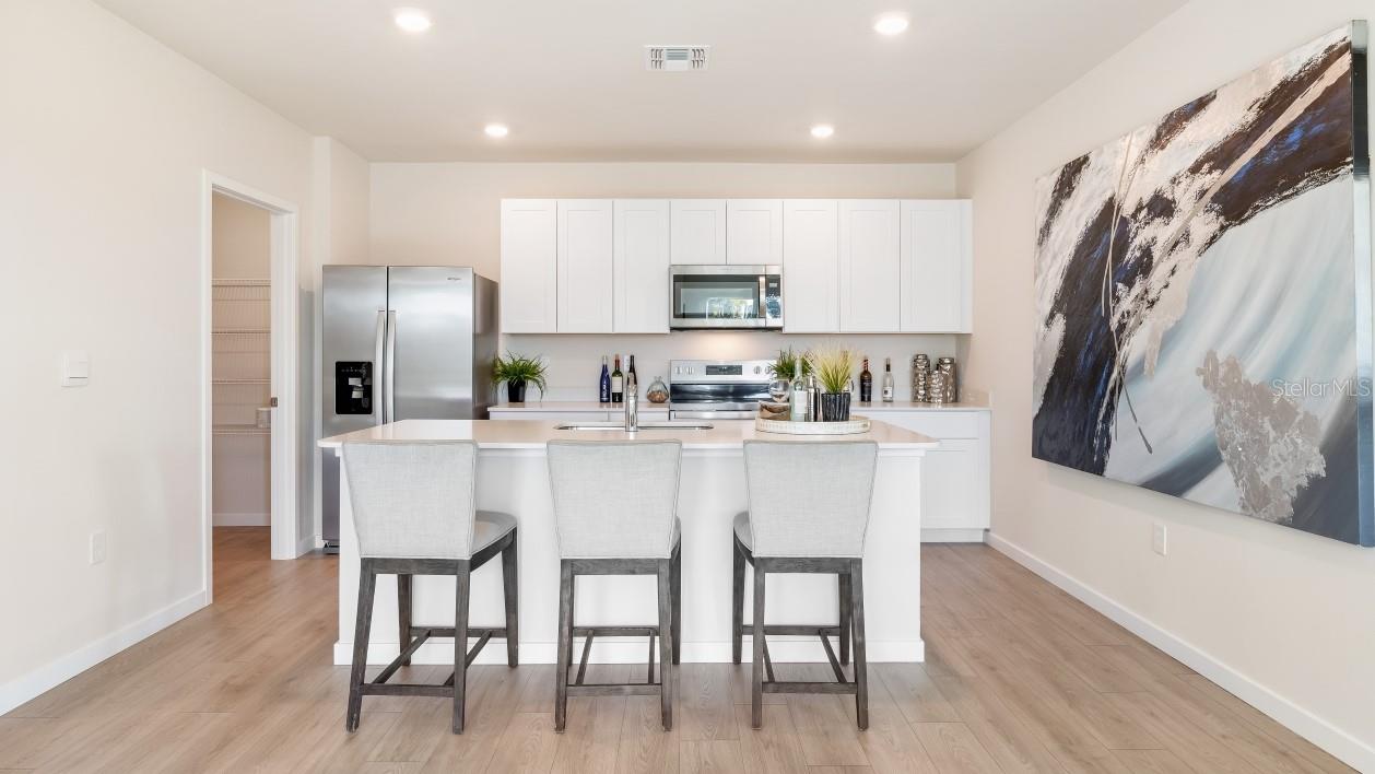1606 Love Grass Ter Property Photo 3