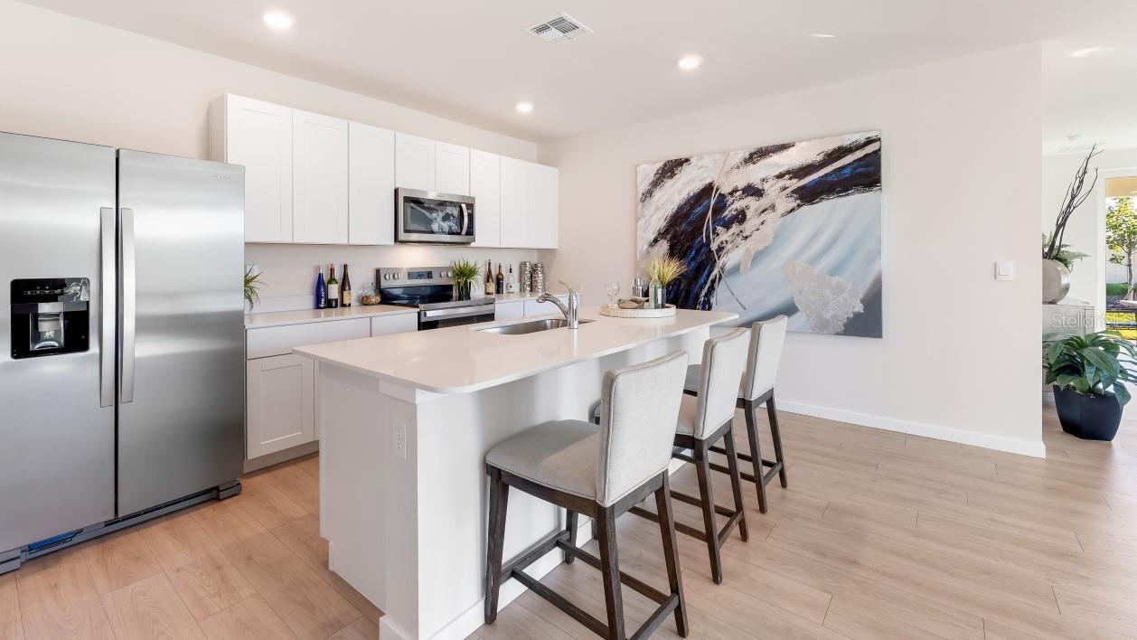 1606 Love Grass Ter Property Photo 4