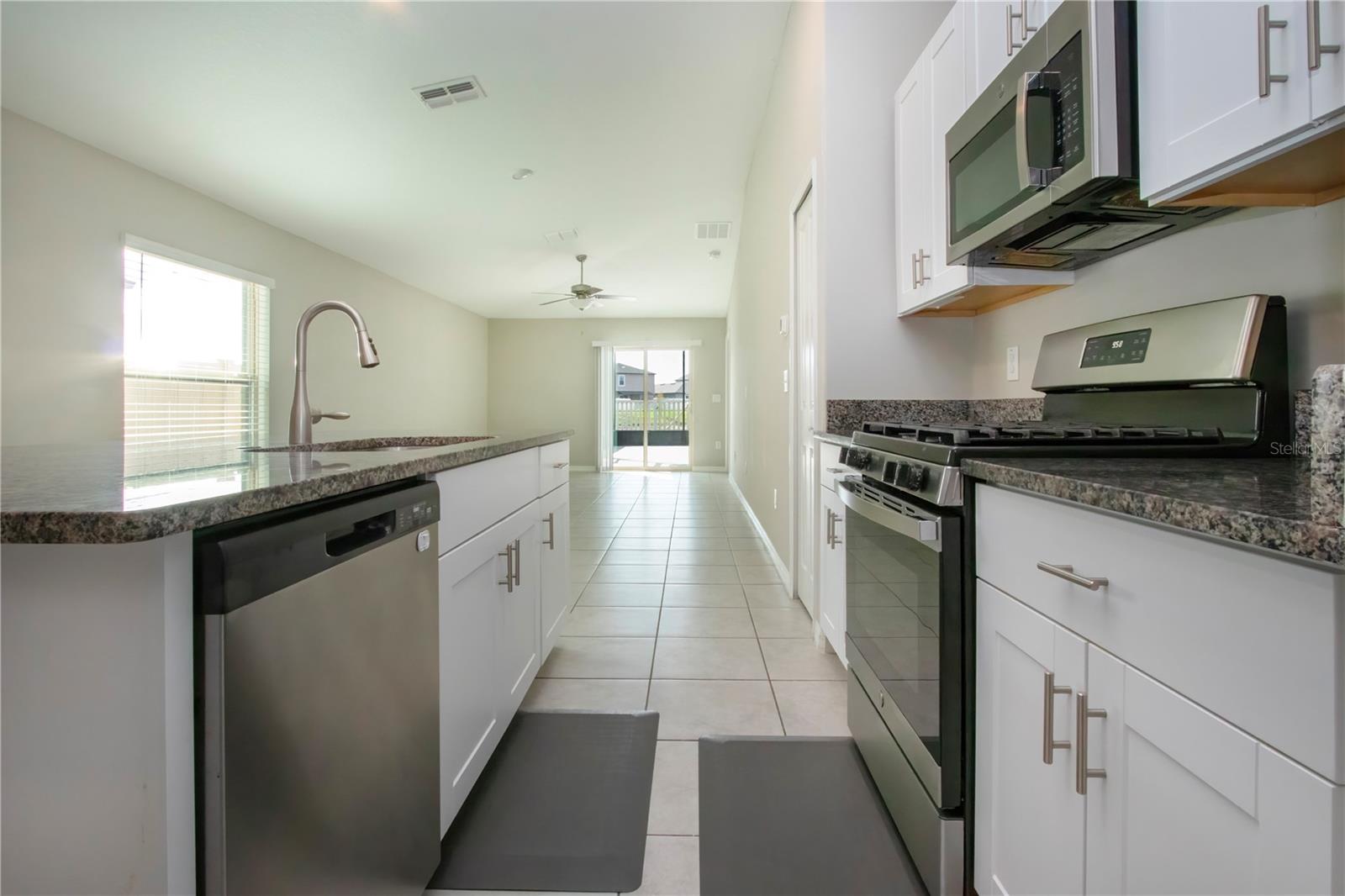 9437 Lemon Drop Loop Property Photo 34