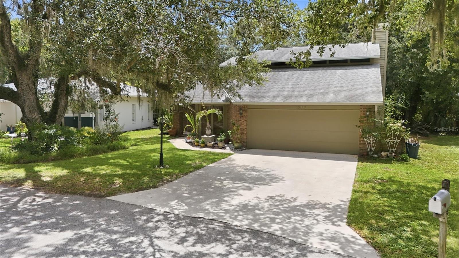 1063 Greystone Ln Property Photo 1