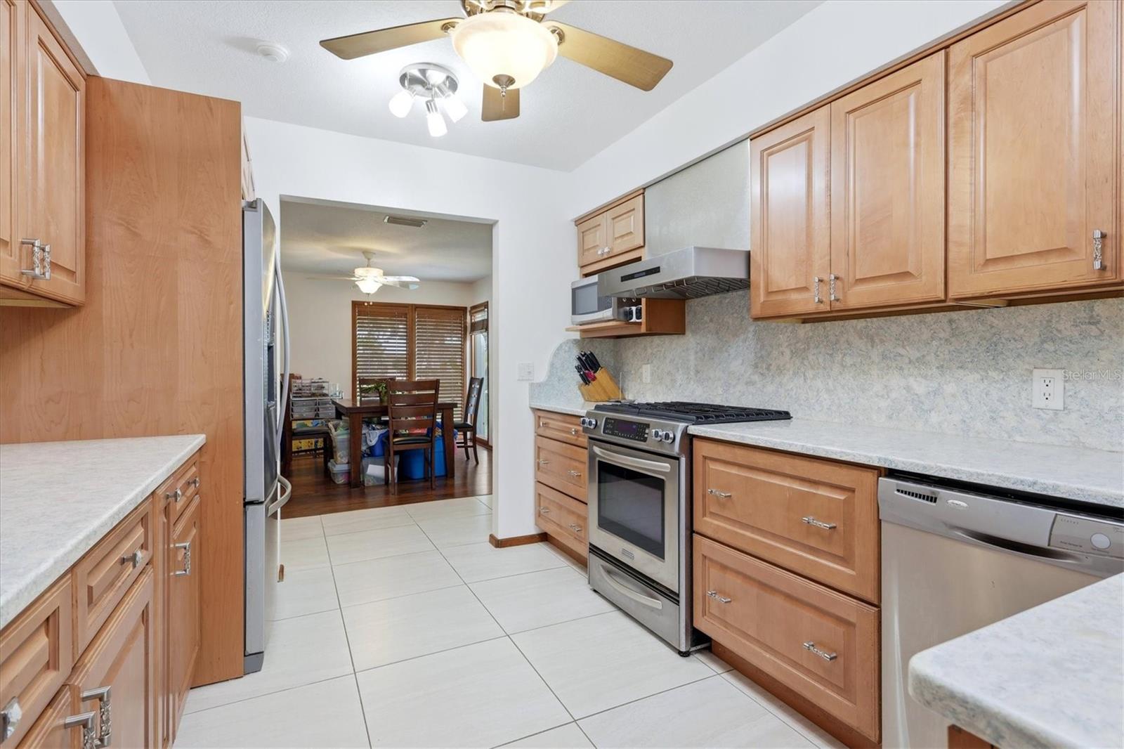 1063 Greystone Ln Property Photo 13