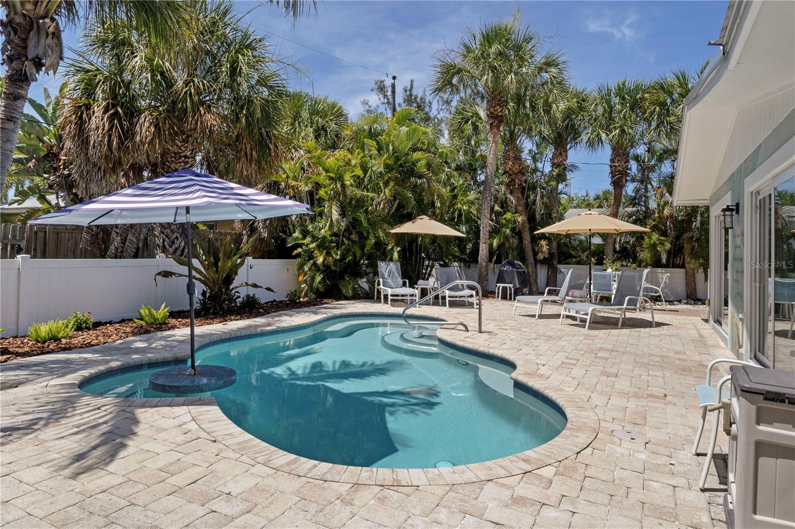 110 Palm Ave Property Photo 44