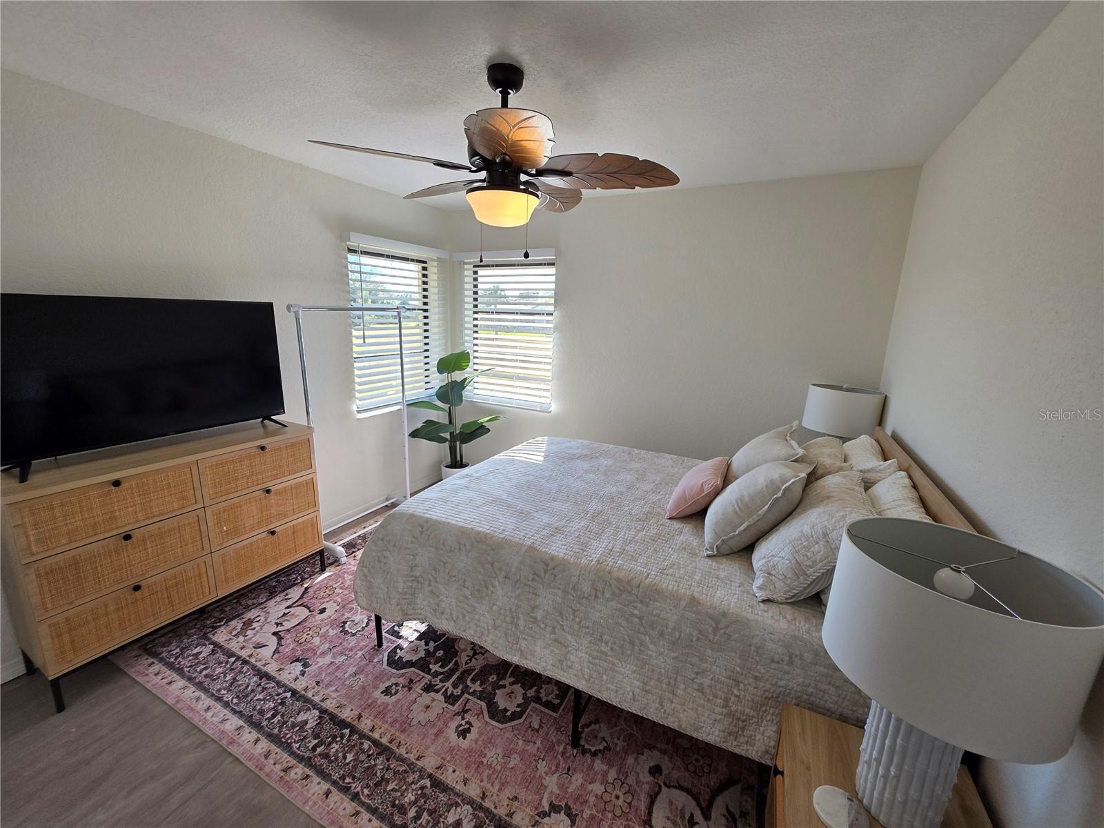13 Seaward Cir Property Photo 9