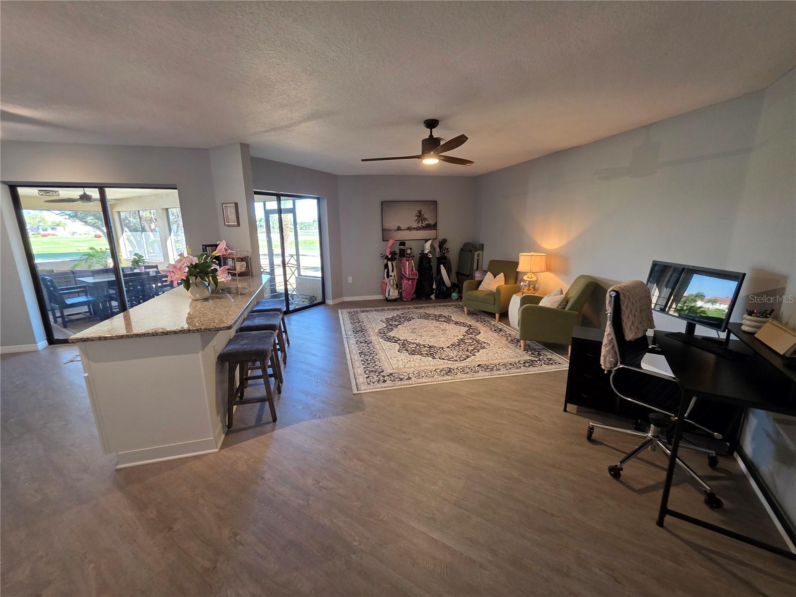 13 Seaward Cir Property Photo 10