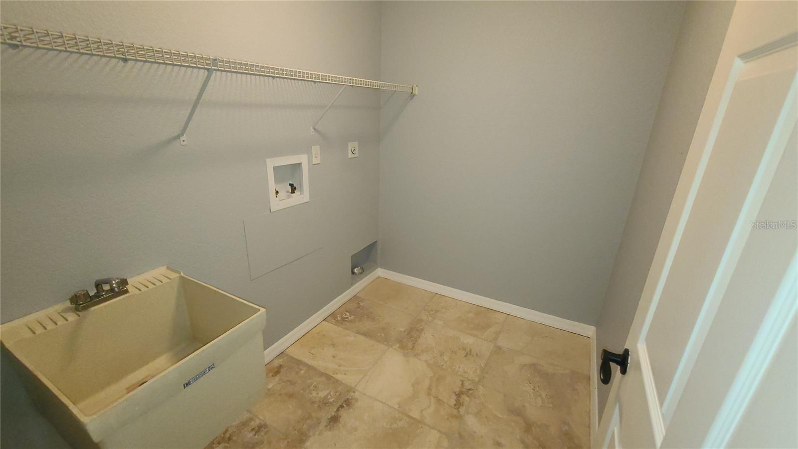 13 Seaward Cir Property Photo 22
