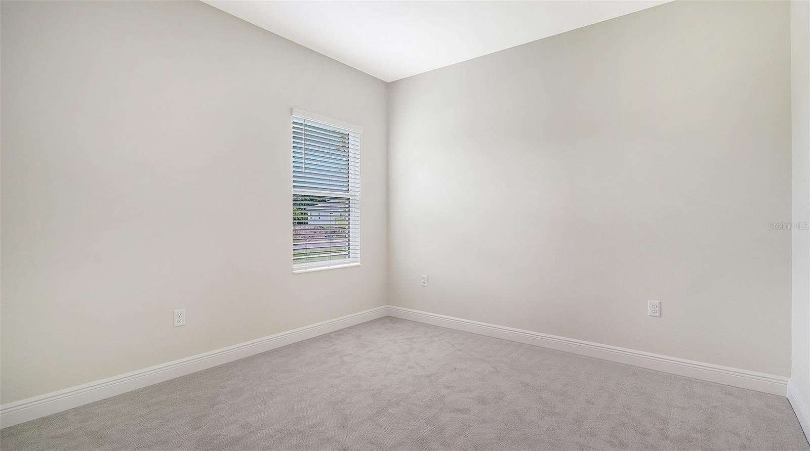 10005 Powell Ave Property Photo 25
