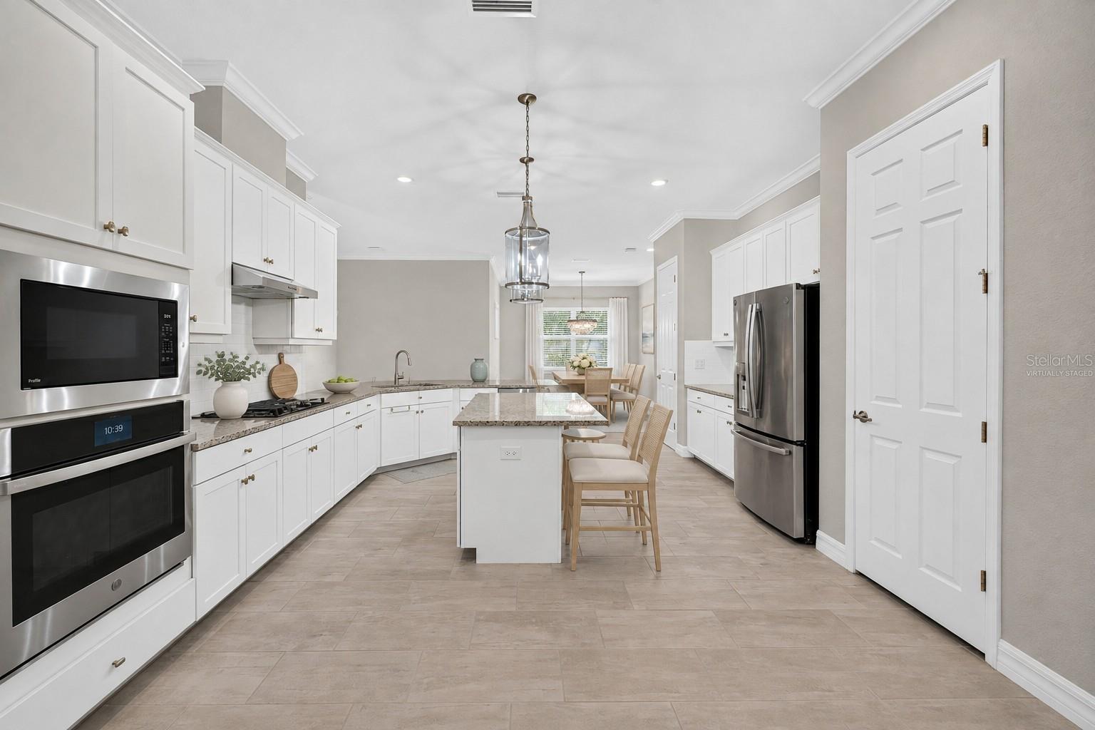 11825 Perennial Pl Property Photo 3