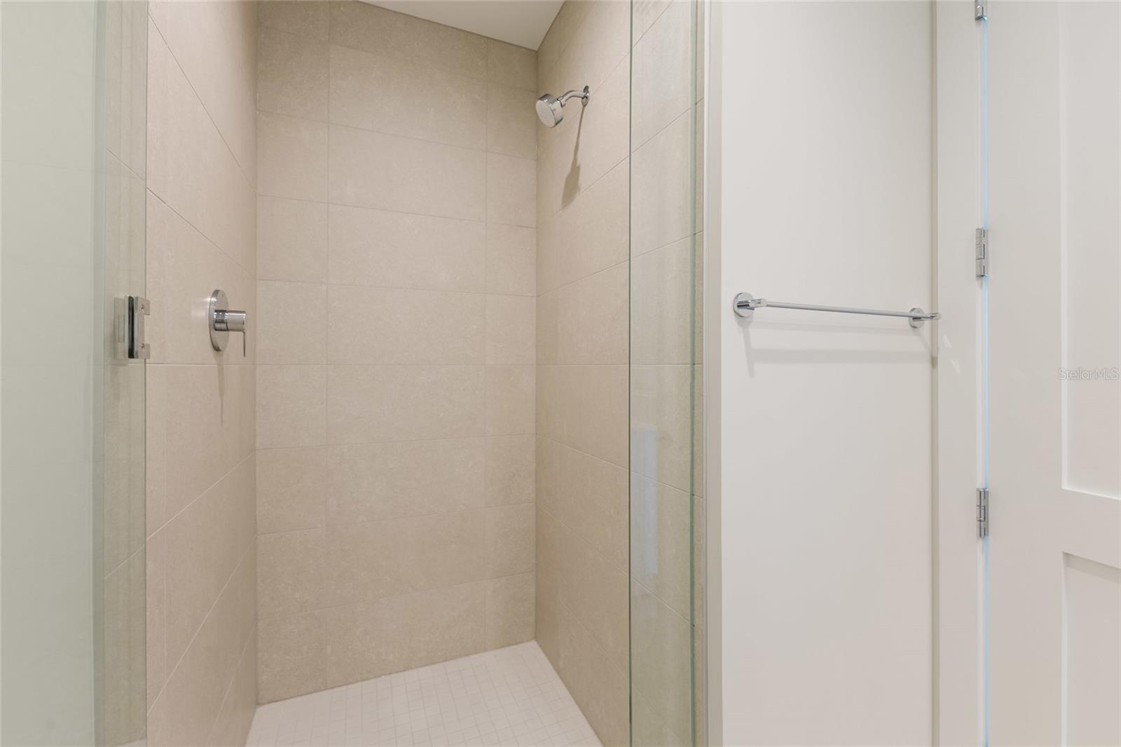 275 1st Ave S #3908 Property Photo 20