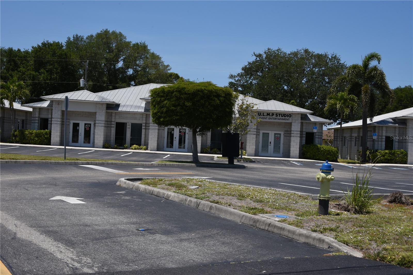 418 S Tamiami Trl #e3 Property Photo 3