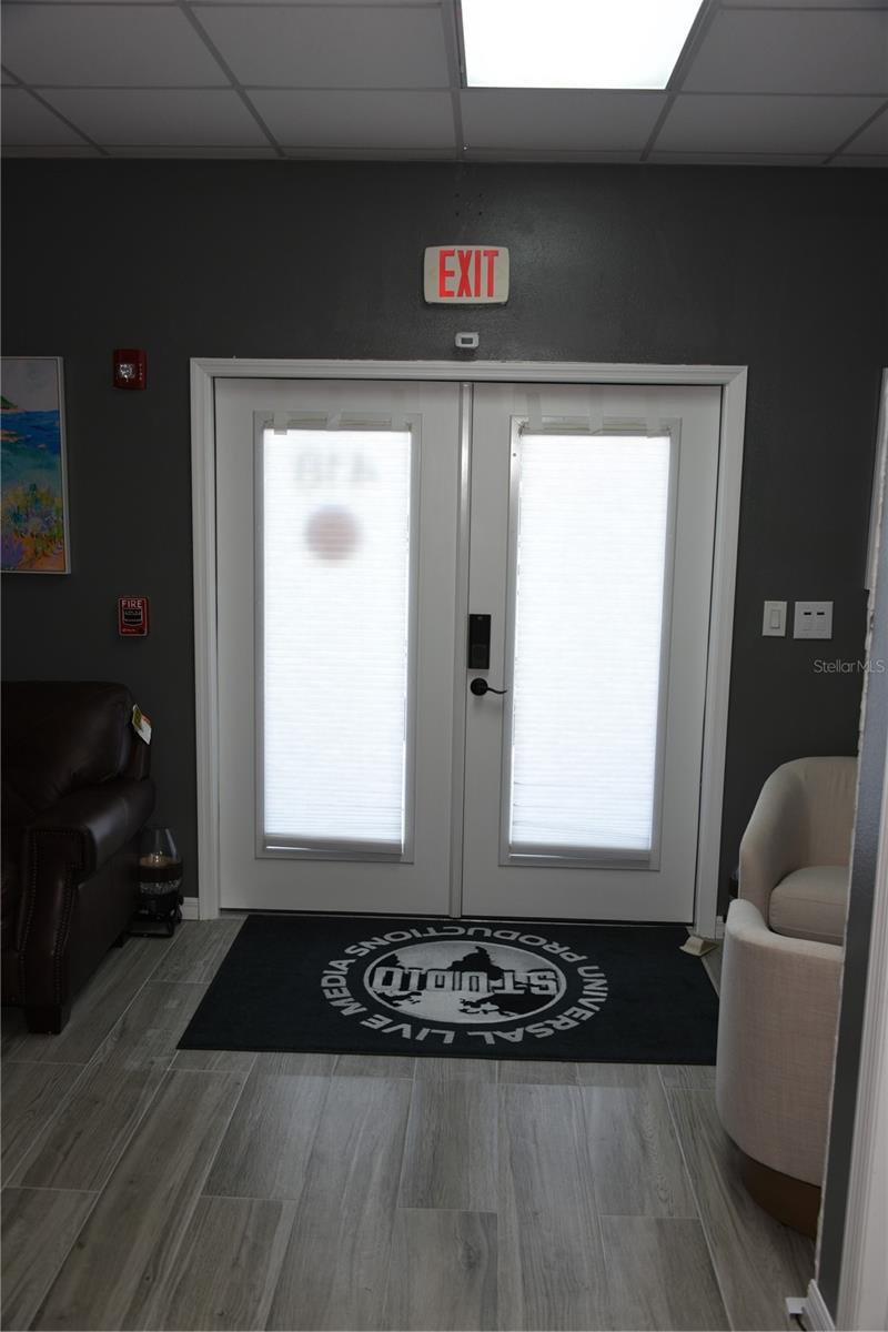 418 S Tamiami Trl #e3 Property Photo 6