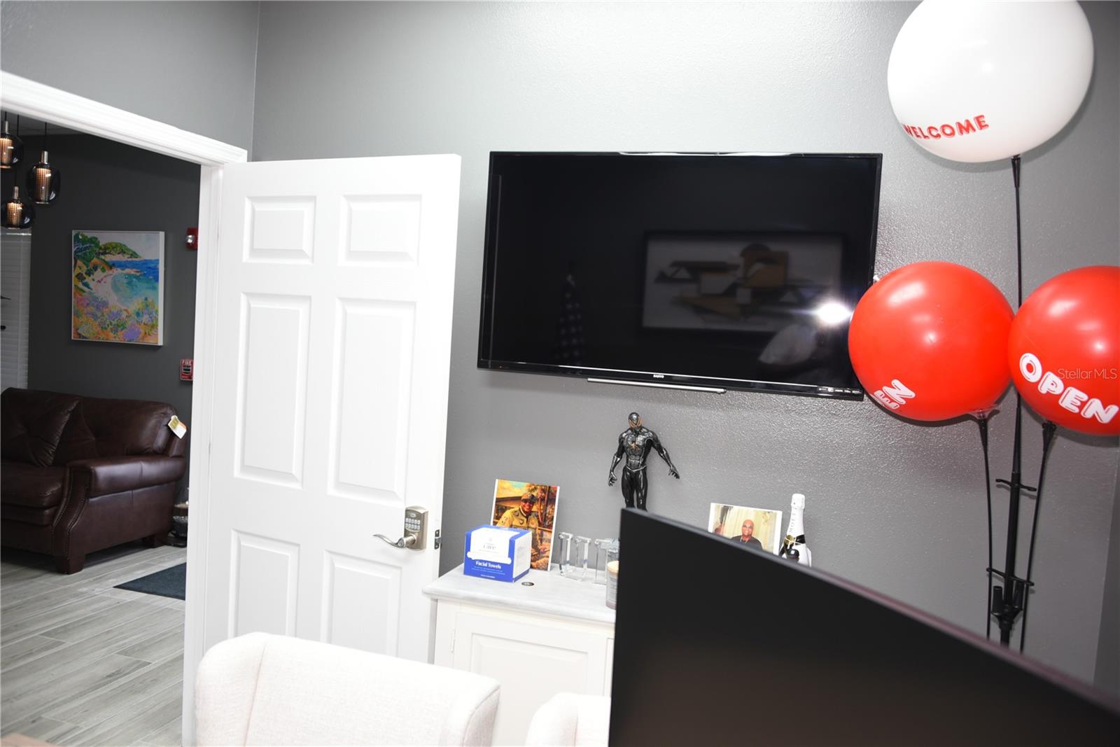 418 S Tamiami Trl #e3 Property Photo 11
