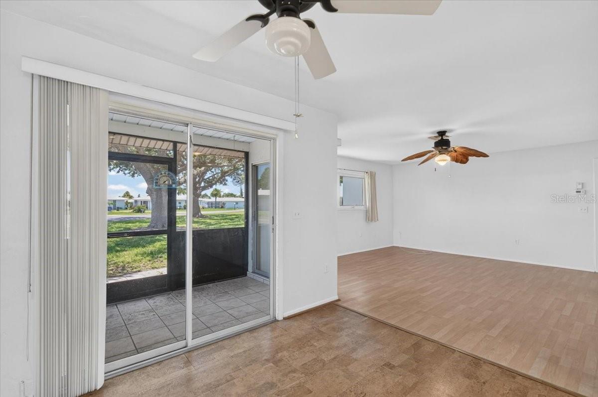 166 Circlewood Dr #101 Property Photo 12