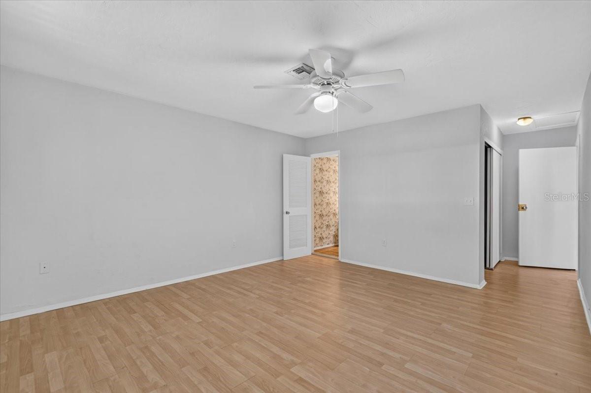 166 Circlewood Dr #101 Property Photo 16