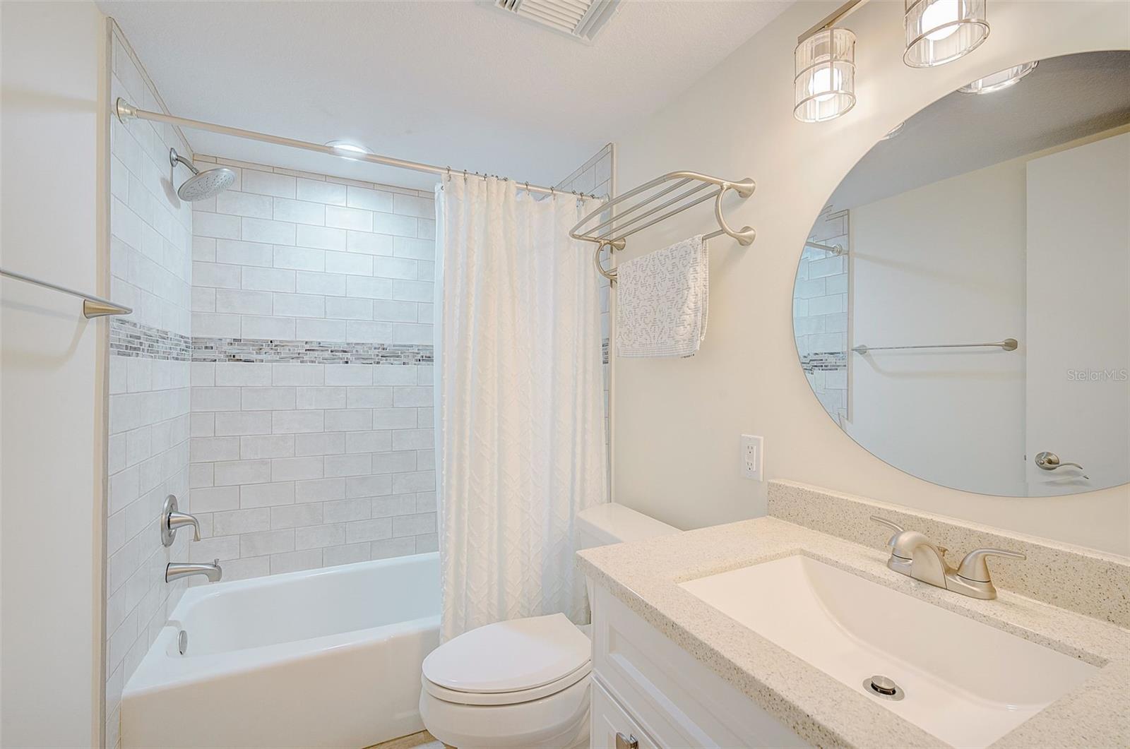 7204 Jessie Harbor Dr #7204 Property Photo 20