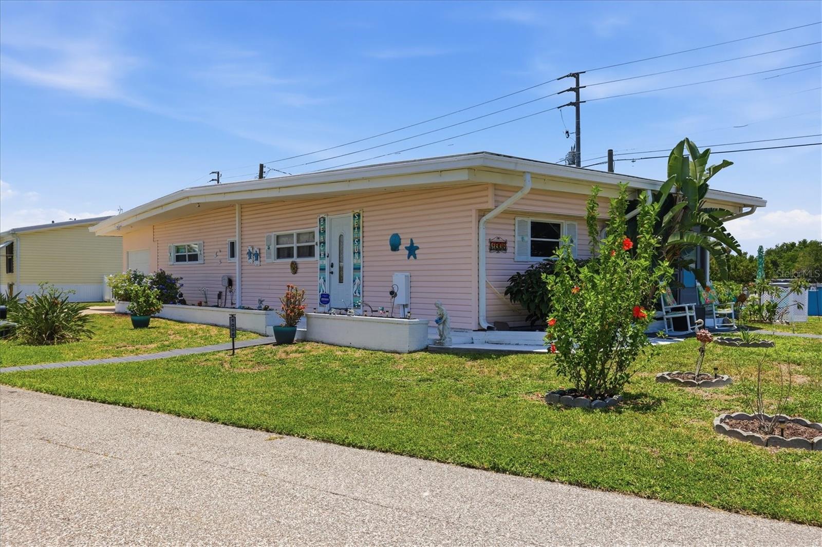 1006 42nd Avenue Dr E Property Photo 1