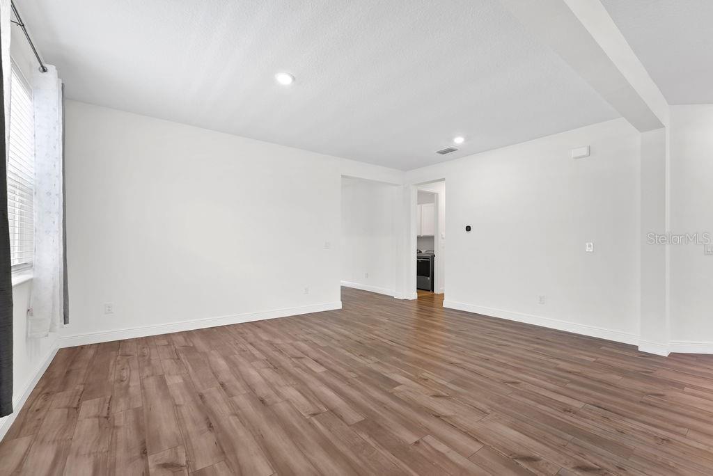 7322 34th Ct E Property Photo 8