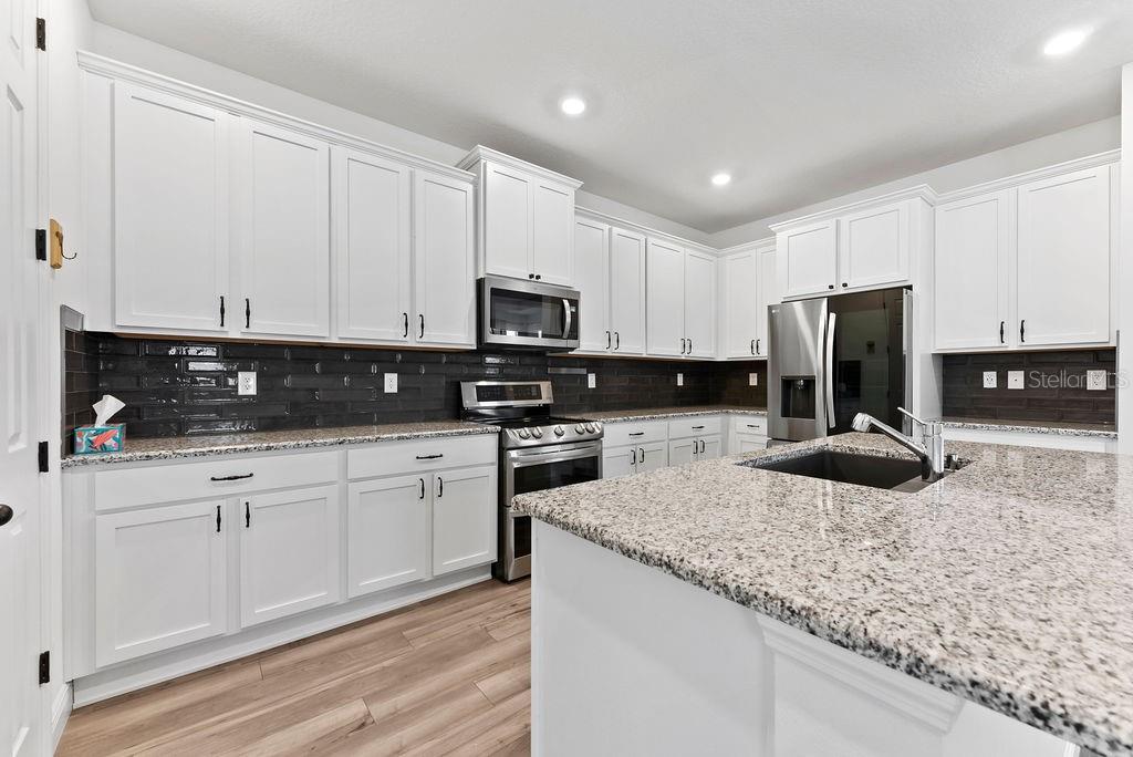 7322 34th Ct E Property Photo 15