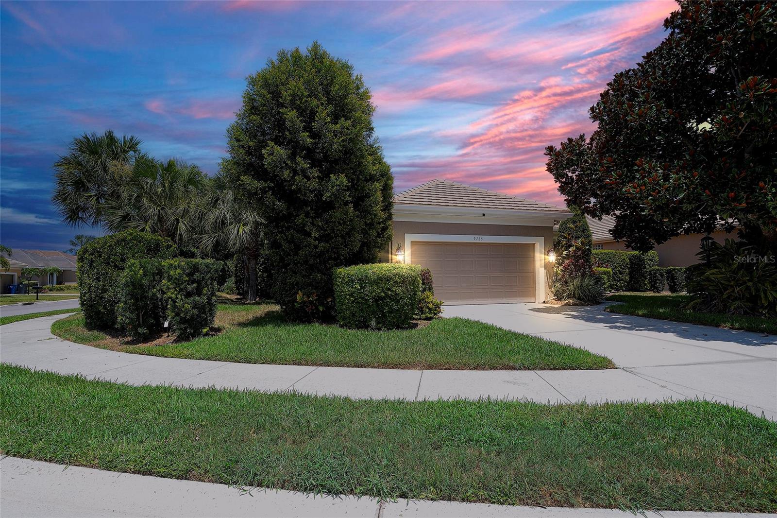 9735 53rd Dr E Property Photo 1