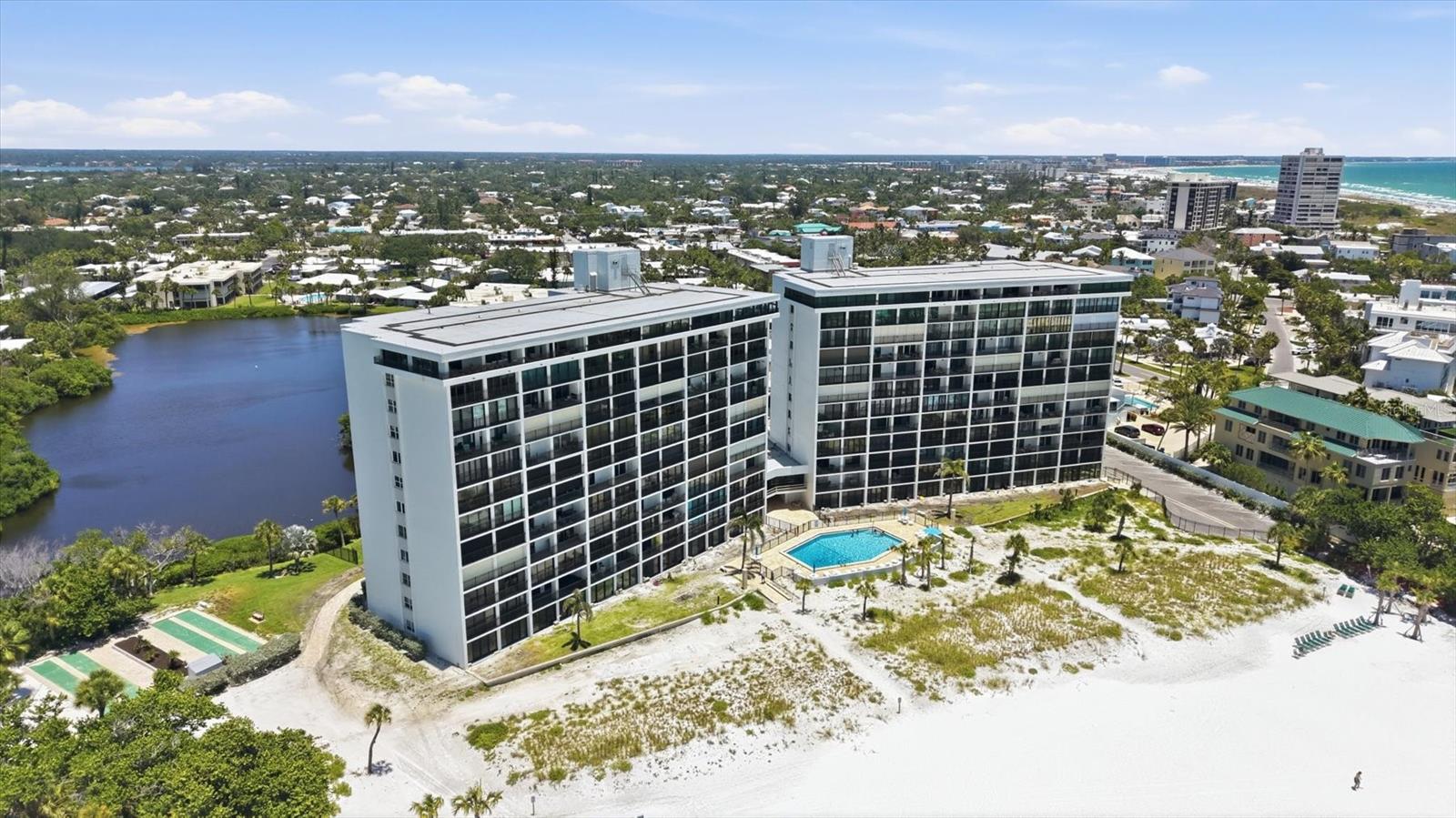 20 Whispering Sands Dr #501 Property Photo 46