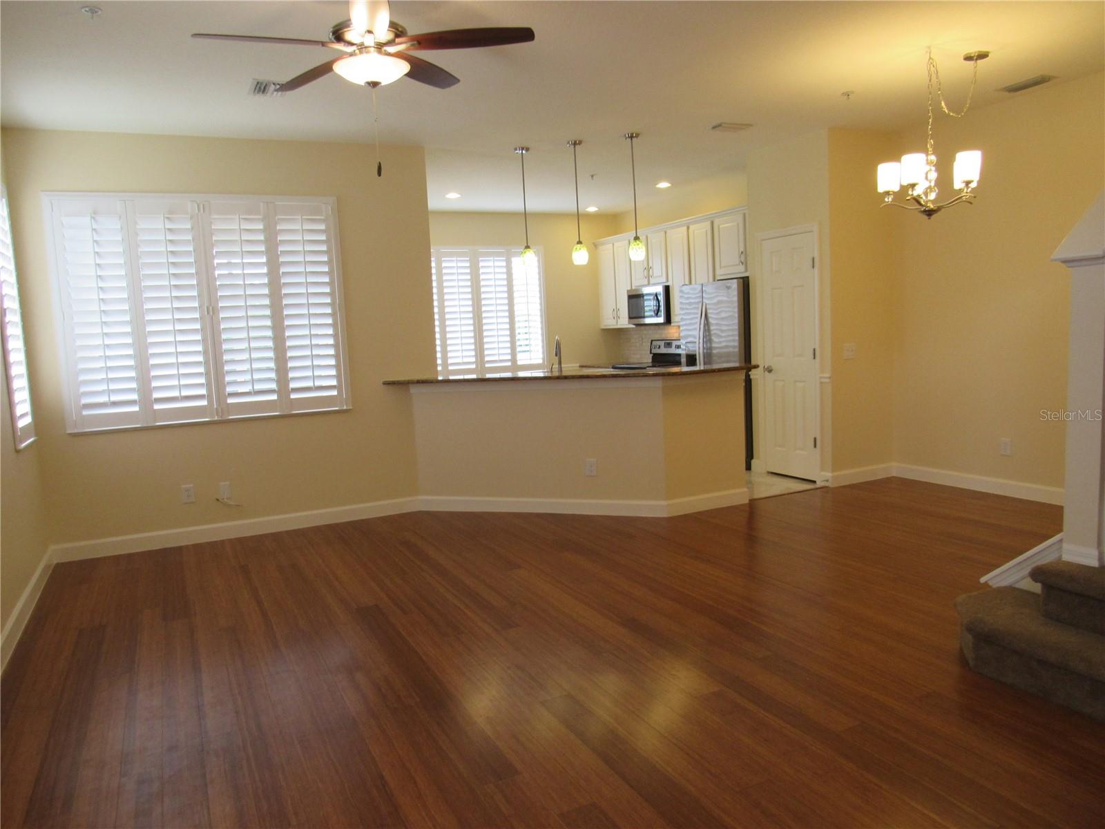 4012 Deberry Dr Property Photo 3