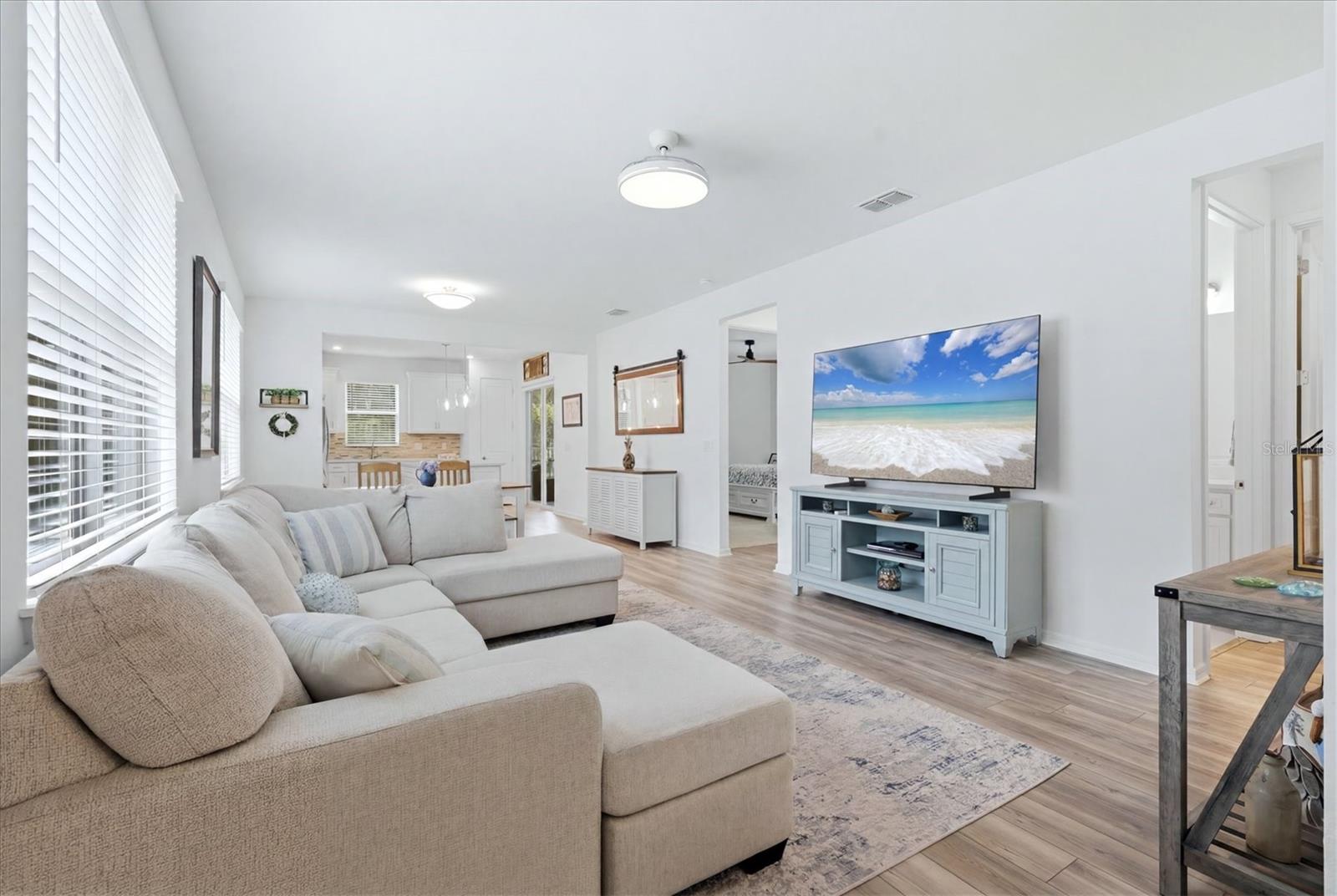 9289 Ballaster Pointe Loop Property Photo 7