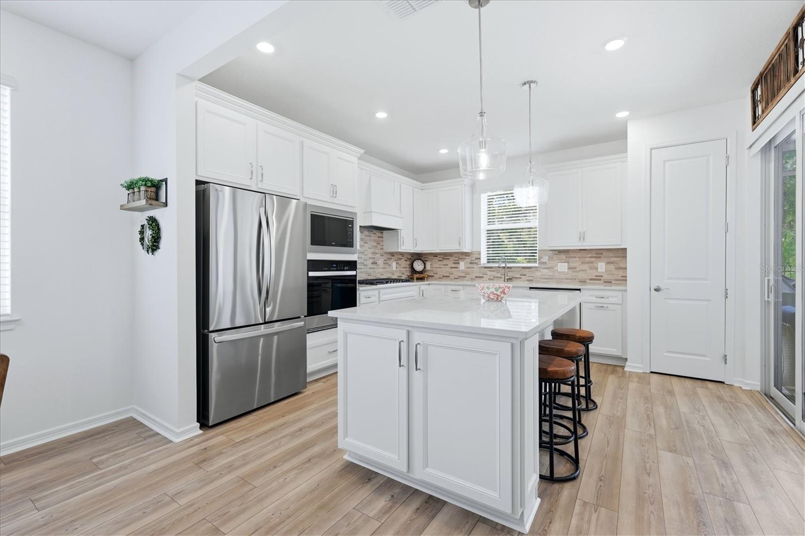 9289 Ballaster Pointe Loop Property Photo 19