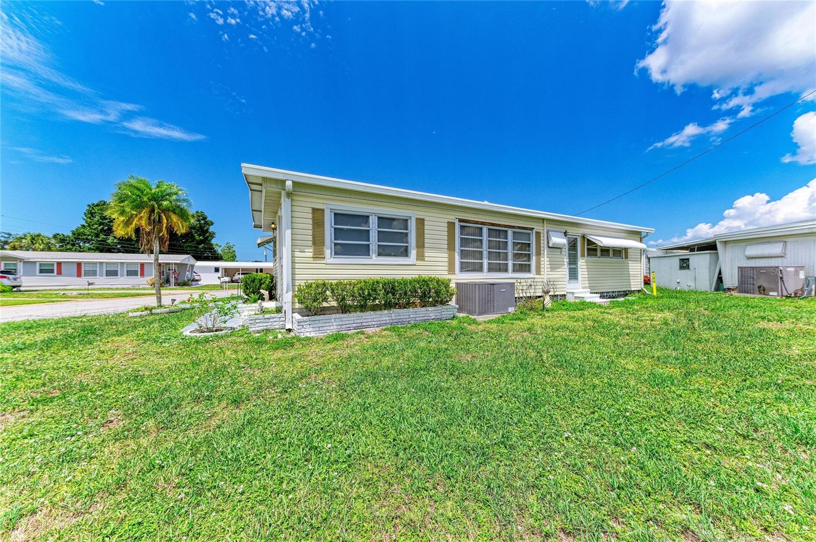 1781 Olympia Fields St Property Photo 3