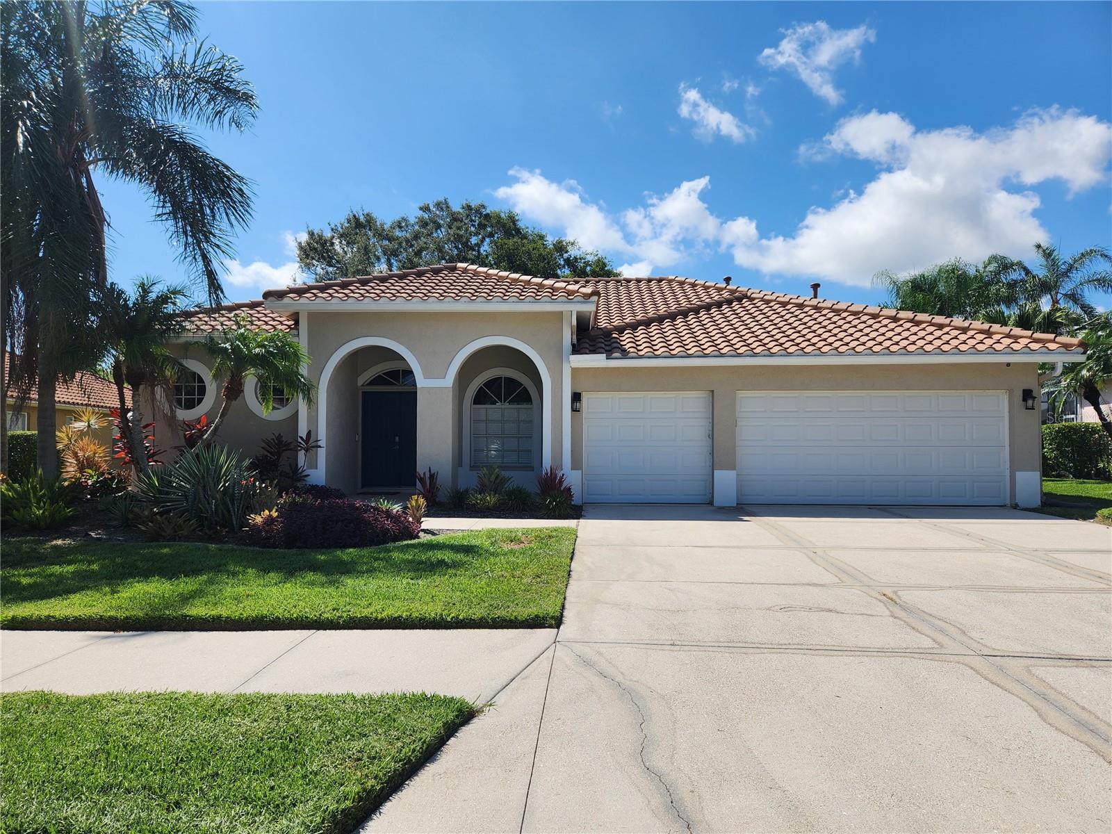 5274 Far Oak Cir Property Photo 2
