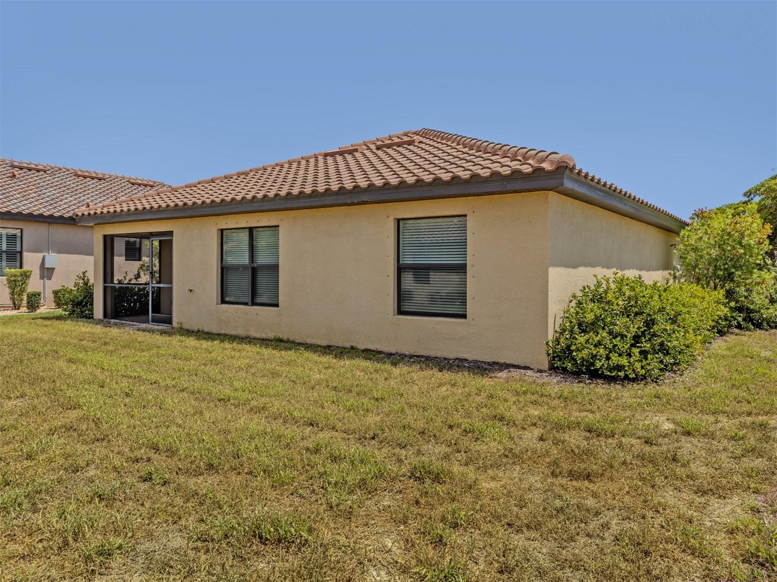 12490 Cinqueterre Dr Property Photo 6