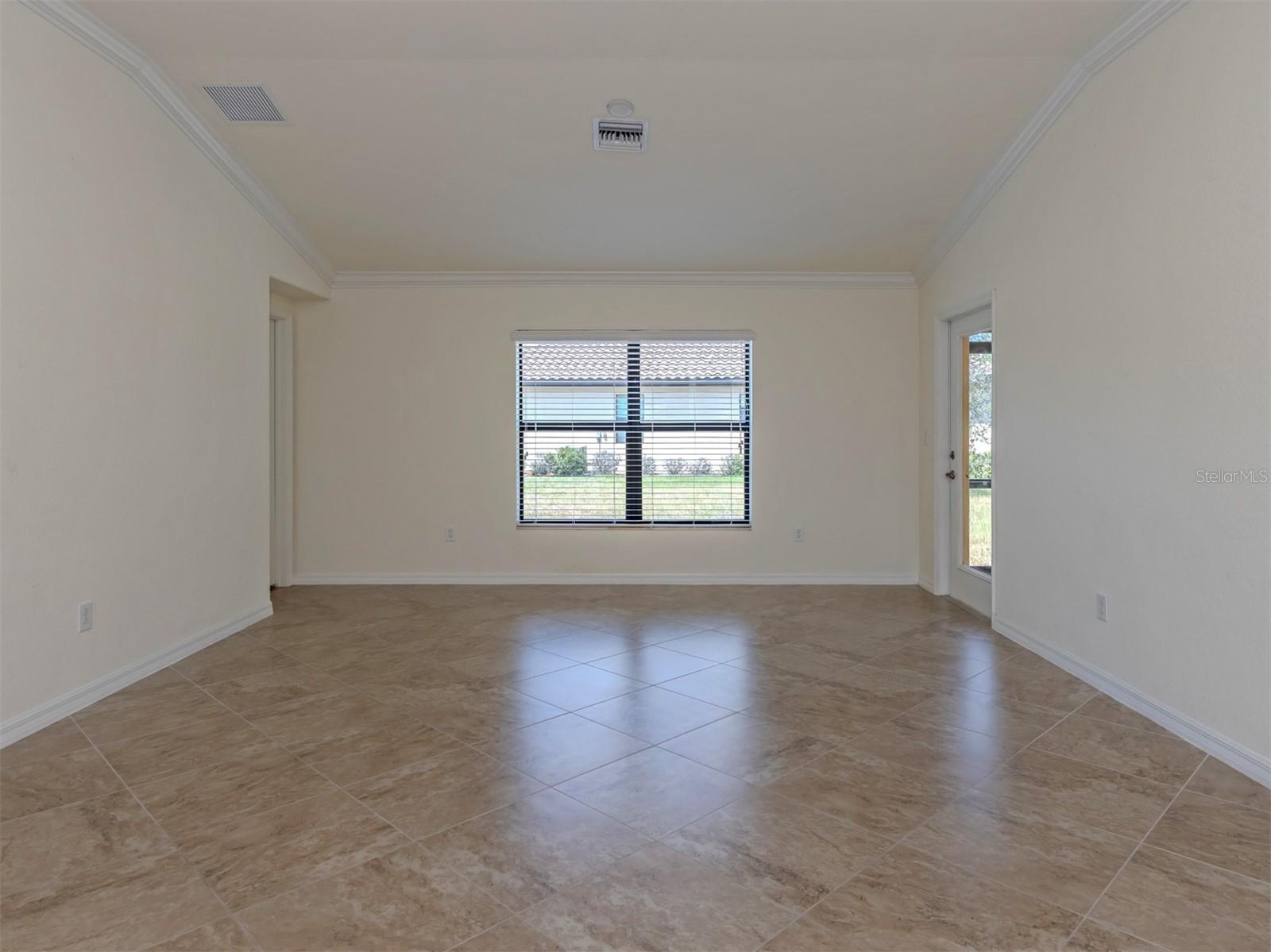 12490 Cinqueterre Dr Property Photo 15