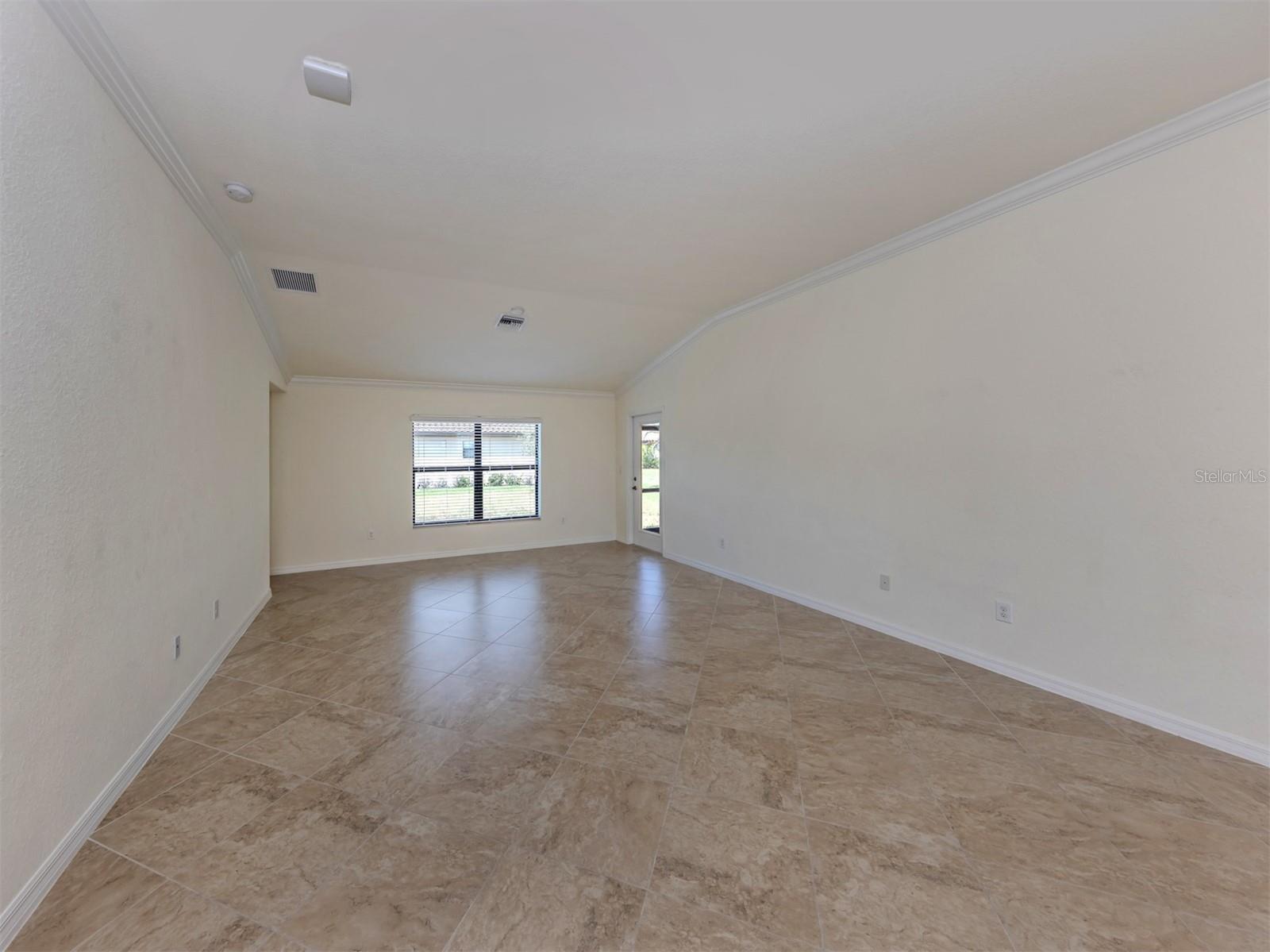 12490 Cinqueterre Dr Property Photo 16