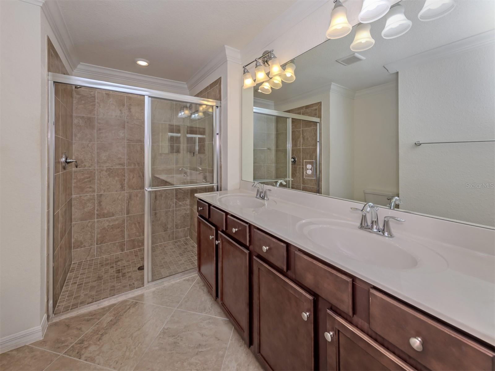 12490 Cinqueterre Dr Property Photo 18