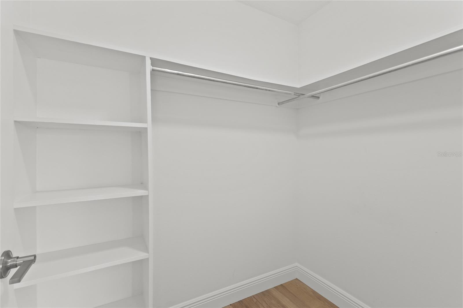 9821 Hernando Ct Property Photo 25