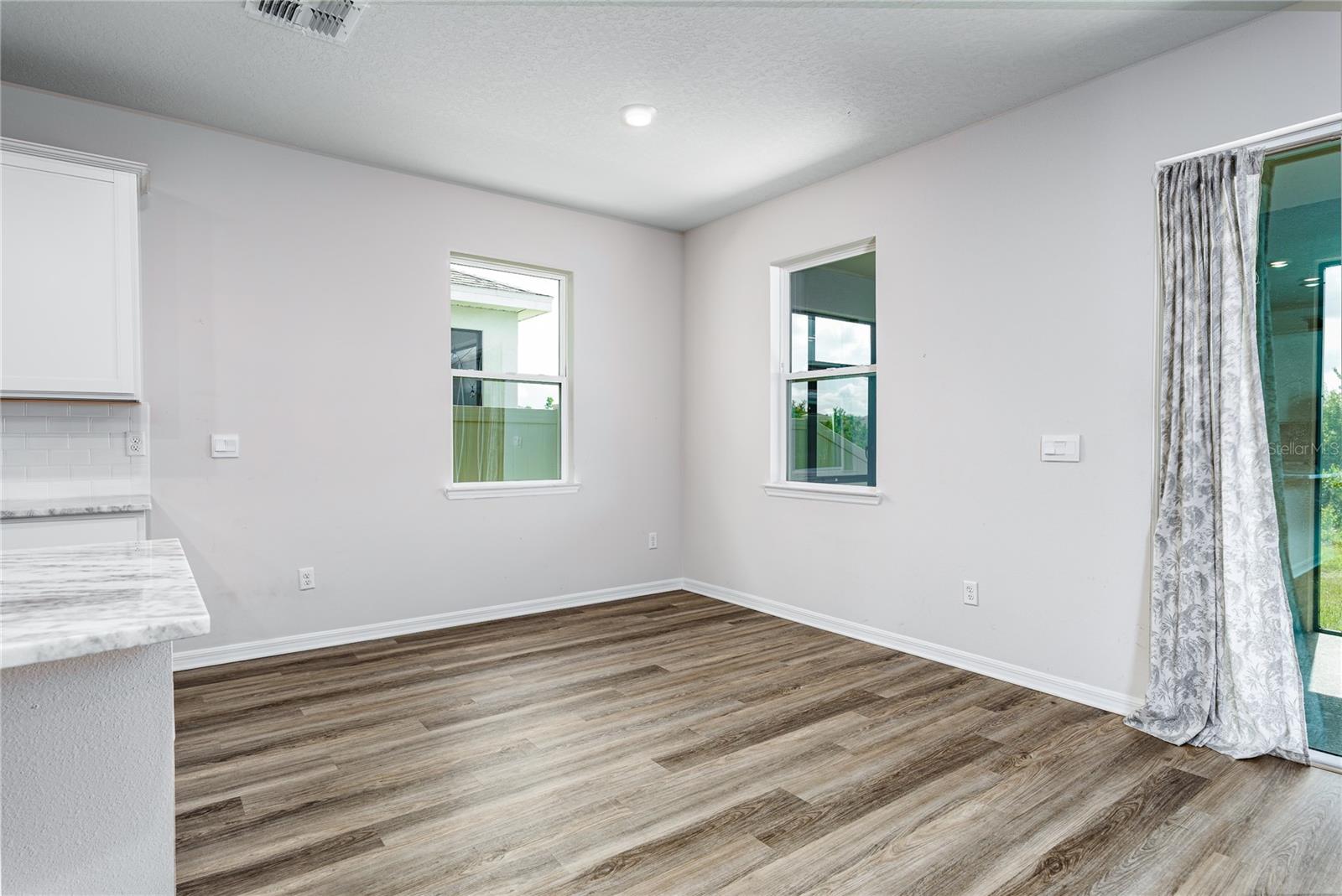 10622 Eustis Dr Property Photo 8