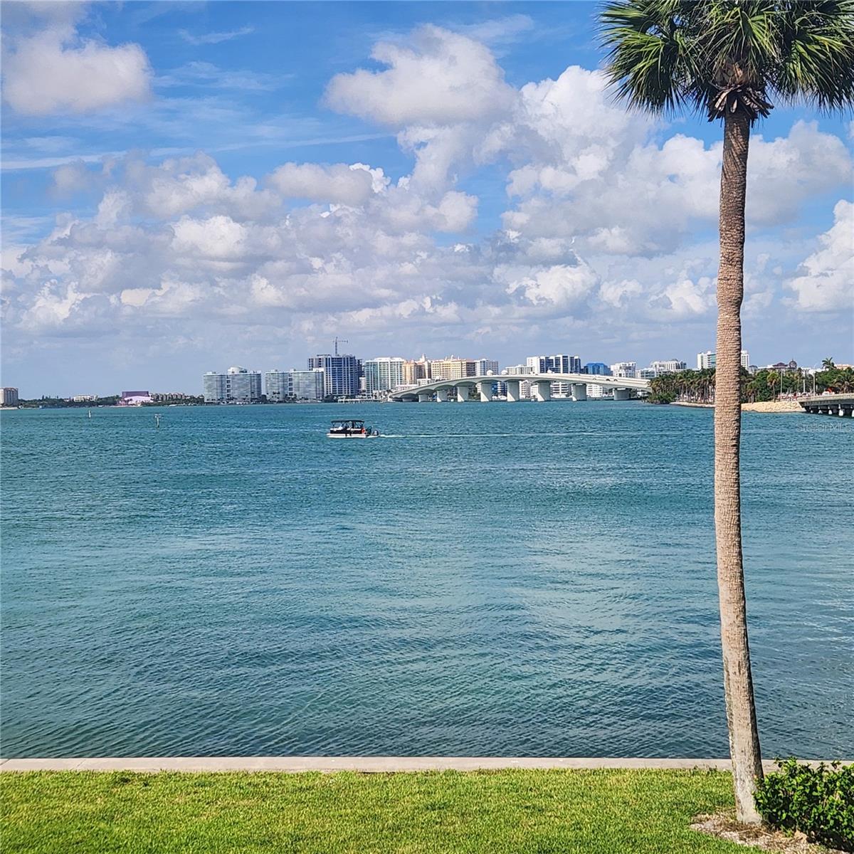 777 JOHN RINGLING BLVD #24 Property Photo 1