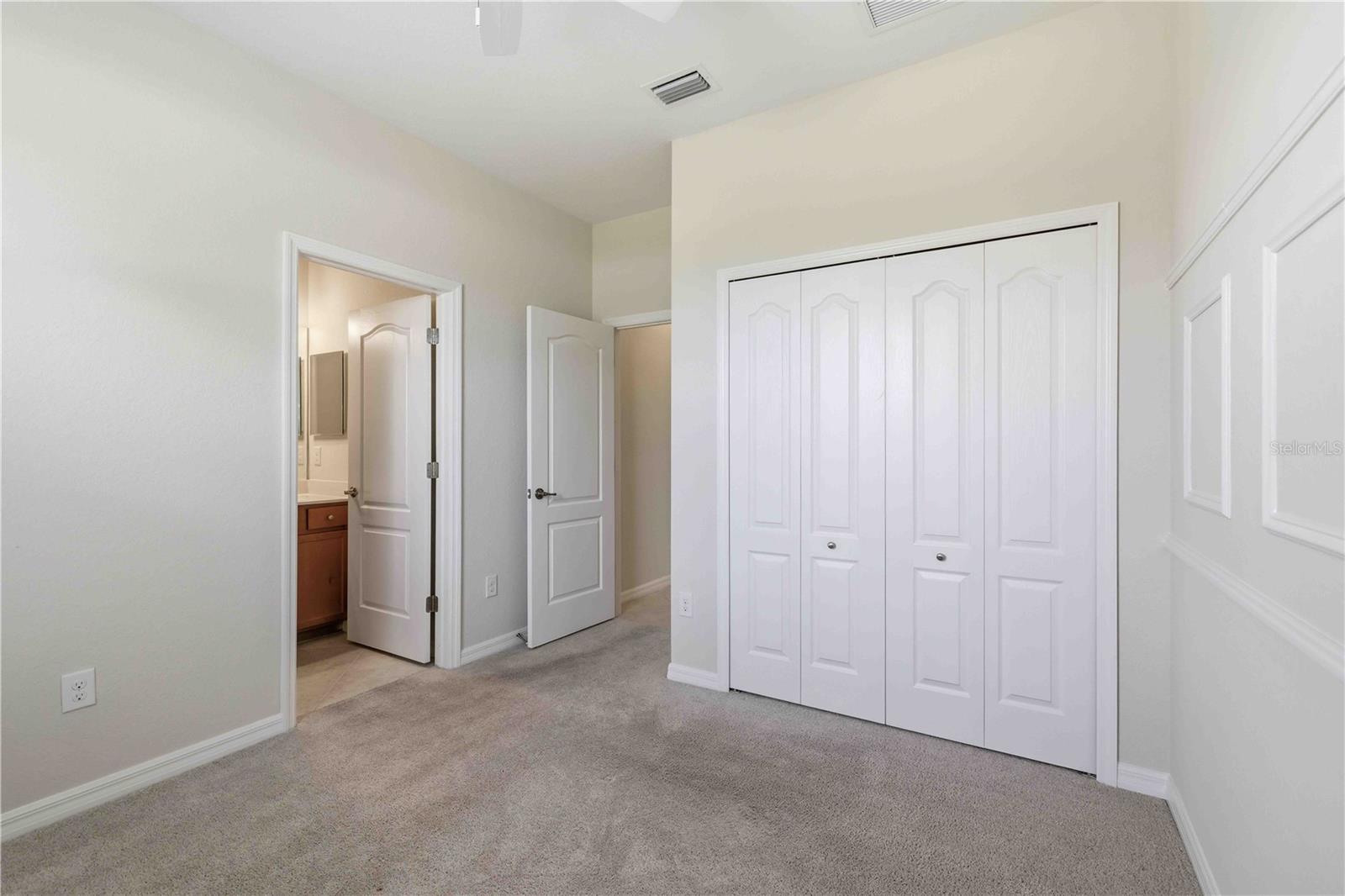 6907 Quiet Creek Dr Property Photo 28